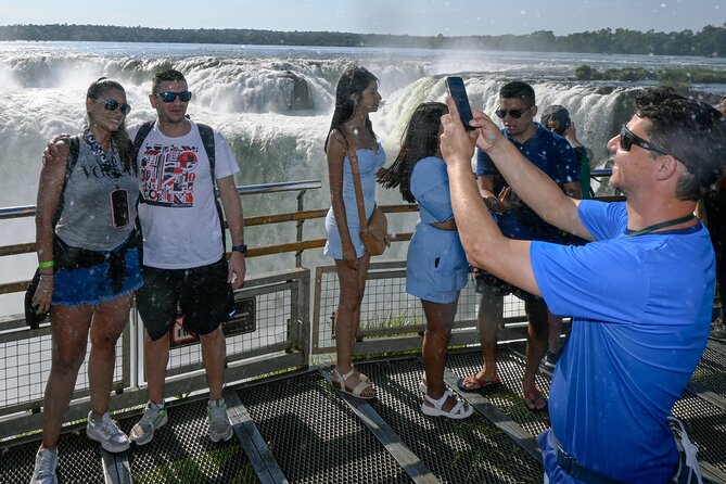 1 Day Iguaçu Falls Tour across Brazil and Argentina - Brazil’s 1-kilometer trail gives you the big view