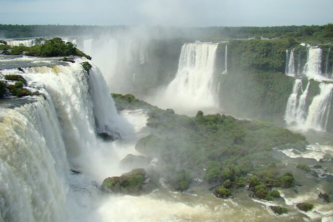 2-Day Private Tour Iguaçu Falls Brazil and Argentina - Why seeing both sides makes sense