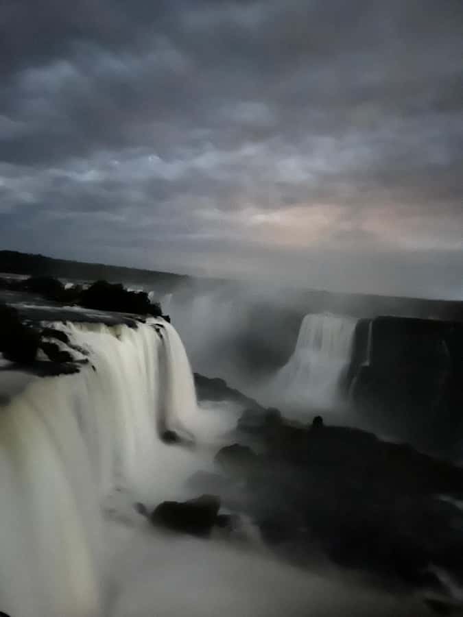 2-Days Private Tour Brasil & Argentina Iguassu Falls - Guides, languages, and personal flexibility