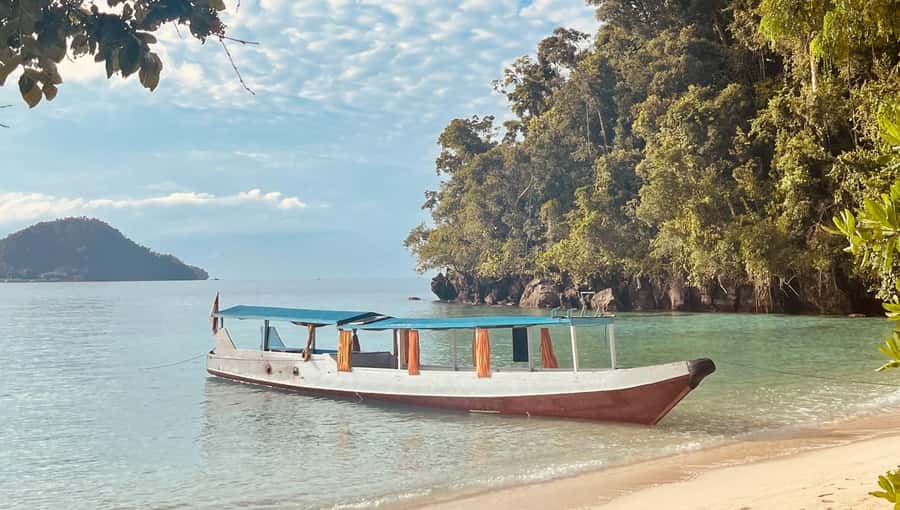 3D2N Labengki-Sombori Island: Private Tour From Kendari - Who this Labengki and Sombori trip suits best