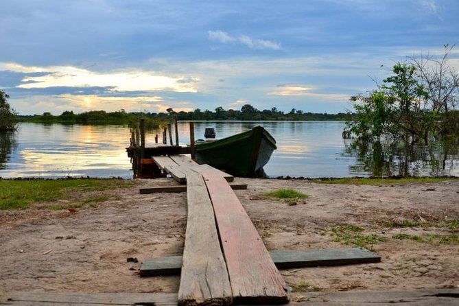 4-Days Unique Experience at Amazon Lodge, immersion on a Jungle Adventure - Day 3: Community connections and the Meeting of the Waters