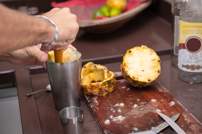 4h Cooking Class in Salvador with 9 Recipes & Bottomless Drinks - Drinks, Conversation, and the Shared Table