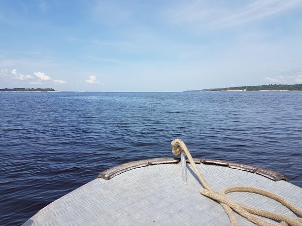 8-Hour Amazonas Jungle Treck & Anavilhanas Archipelago - Leaving Manaus for the Rio Negro