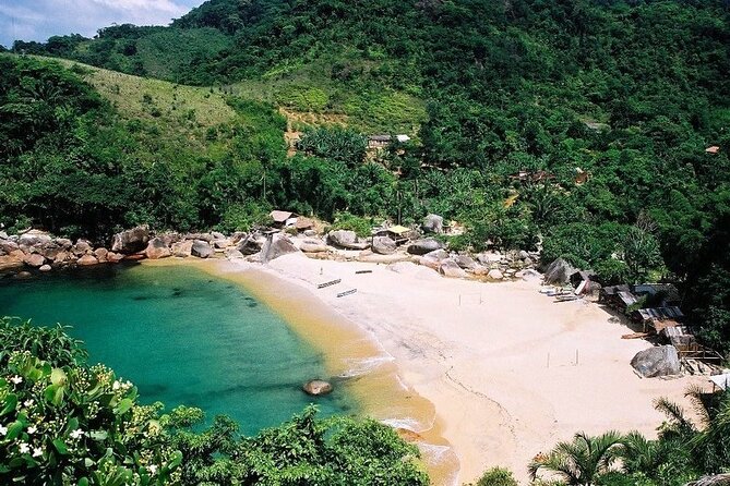 Adventure Experience to Saco Bravo Waterfall - BY PARATY TOURS - What the bilingual guide adds