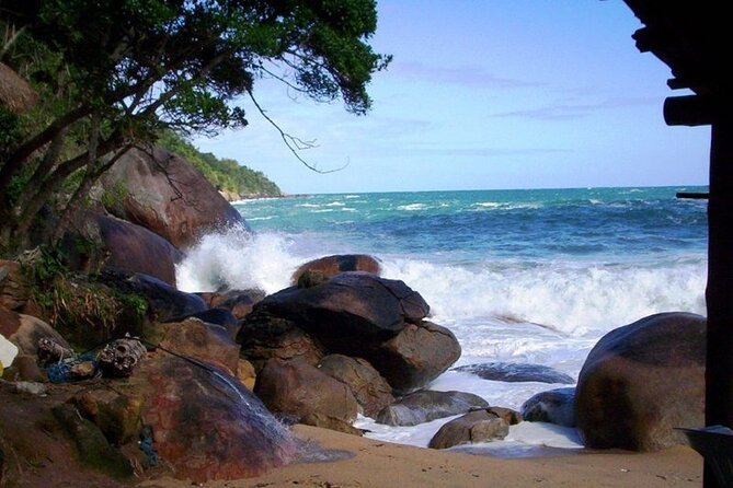 Adventure Experience to Saco Bravo Waterfall - BY PARATY TOURS - Who should book this adventure?
