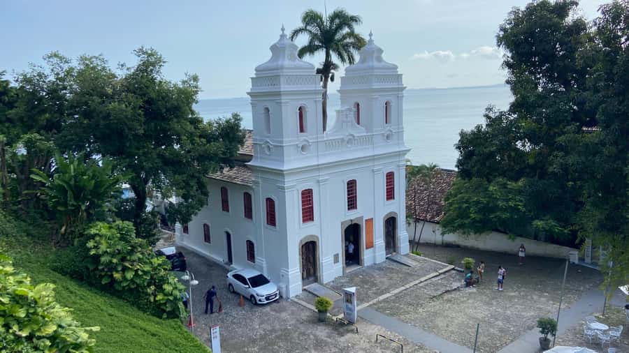 Afro-Brazilian Roots Private City Tour in Salvador - Lunch beside the sea in a local community