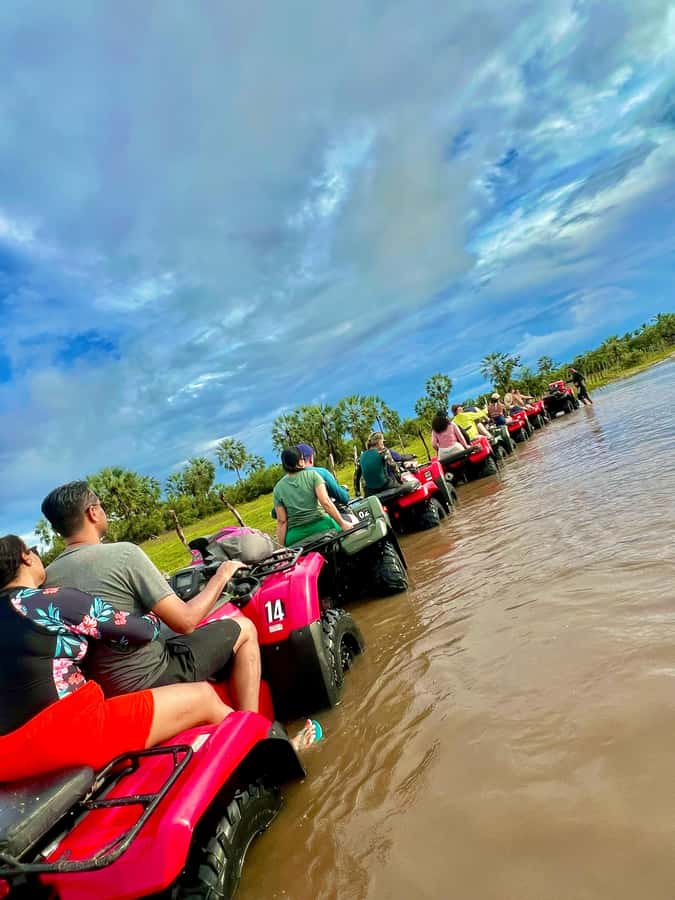All-day quad bike tour in the small Lencois and Cabure - Caetés brings the first off-road reward