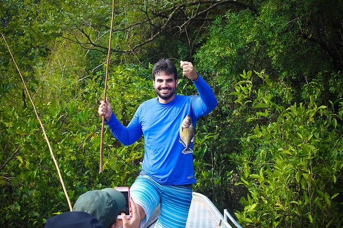 Amazon Adventure Trip 4D/3N at Tapiri Anavilhanas Lodge - Arriving at the lodge and fishing for piranhas