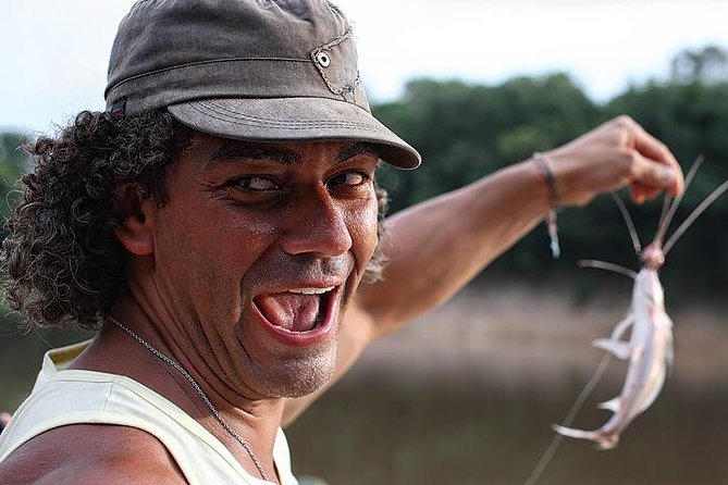 Amazon Negro River Half-Day Expedition Tour - Leaving Manaus on the Rio Negro