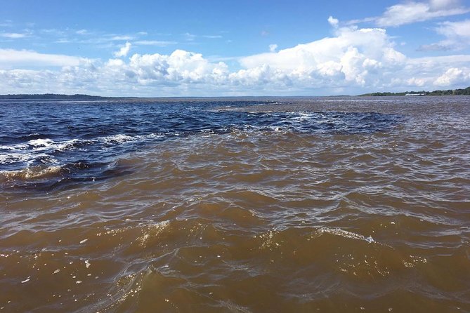 Amazon Private Safari by Tuhiri Eco Tour - Leaving Manaus - Meeting the Dessana Indigenous community