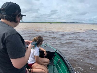 Amazonas: Boat Ride with a Local Amazonian