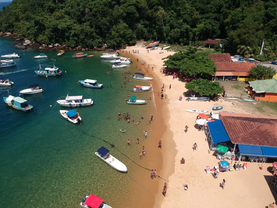 Angra dos Reis: 5-Stop Ilha Grande Speedboat Tour - Grumixama and the white-sand pause