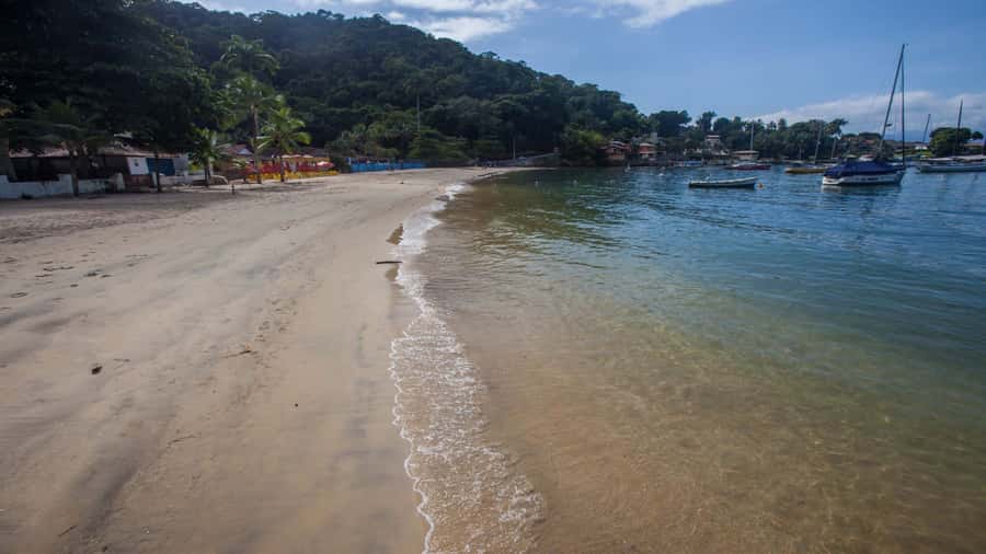 Angra dos Reis: Boat Tour in Ilha Grande and Lagoa Azul - Lagoa Azul, the trip’s clearest water