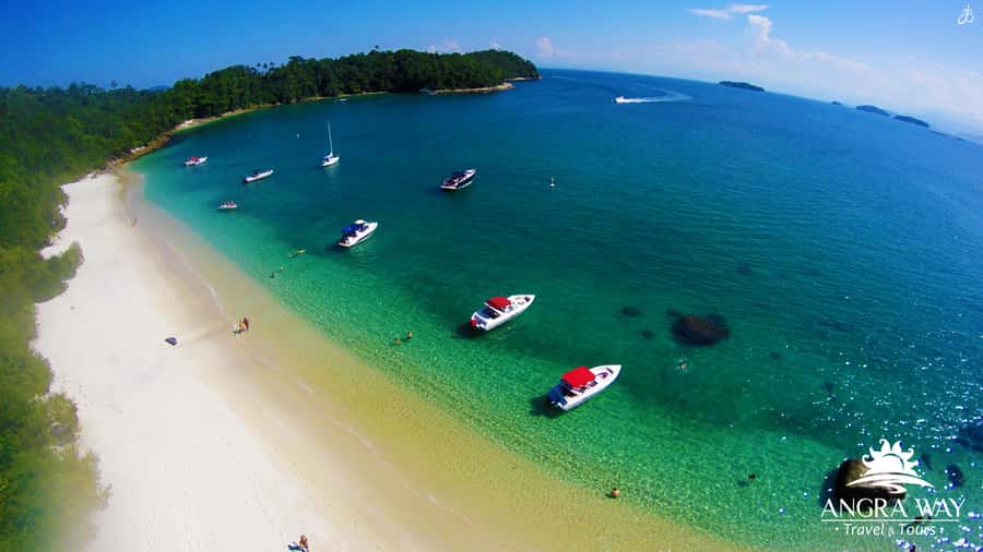 Angra dos Reis: Paradise Islands Speedboat Tour - Botinas Islands: clear water and an open-water swim