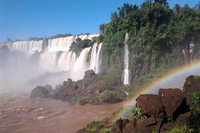 Argentine Iguazu Falls + City Tour + Tri-Country Corner - The guide makes the difference