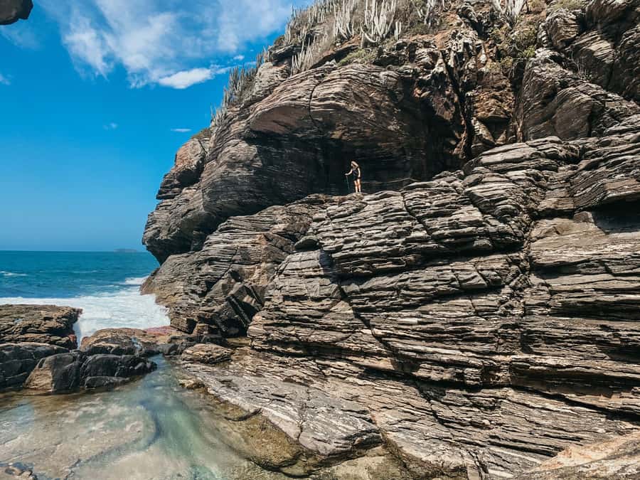 Armação dos Búzios: Walk Through the Natural Pools in Búzios - Guardian Stone and the shaded vent