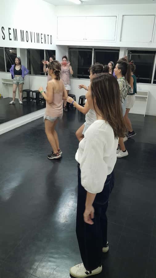 Aula de samba no pé - Bezerra Dance - What happens during the one-hour lesson