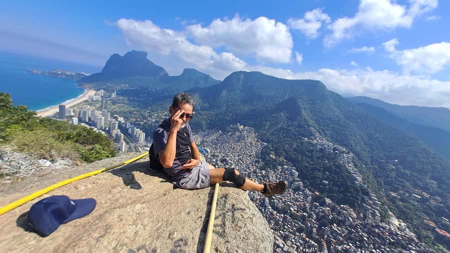 AVenturismo 2 Irmãos hill + Vidigal Favela - Lookouts, Forest, and the Rocinha Cabin