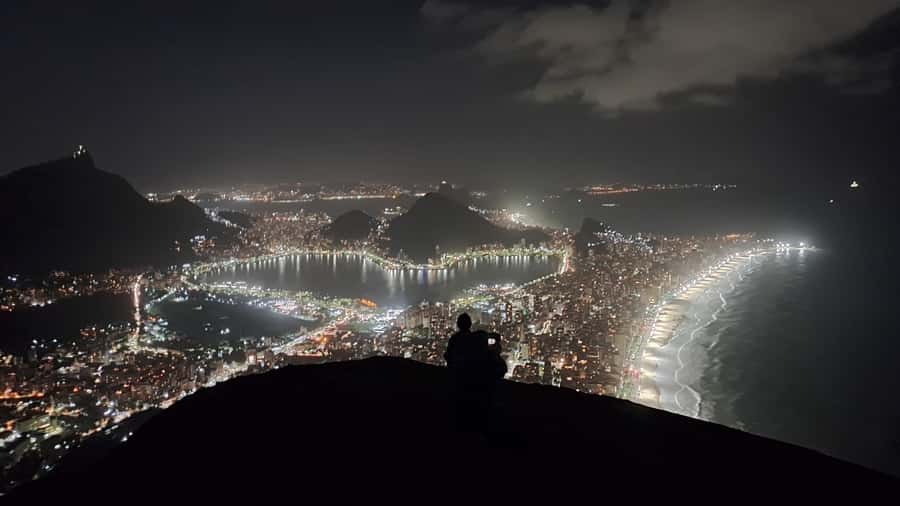 AVenturismo 2 Irmãos hill + Vidigal Favela - From Local Bar to Forest Trail