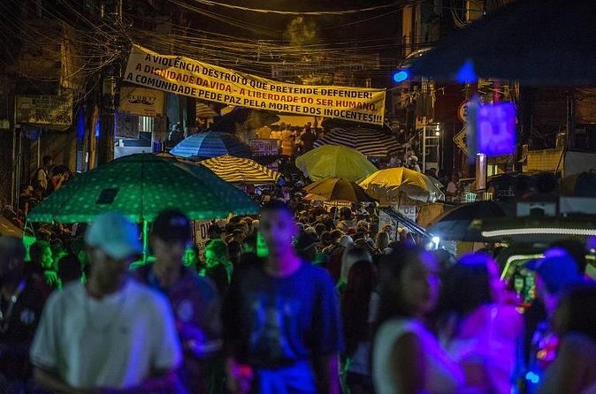 Baile Funk party in Favelas of Rio De Janeiro - The possible warm-up: viewpoint and local bar