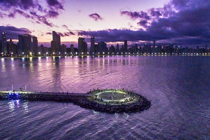 BC by Night - with dinner - Why see Balneario Camboriu at night?