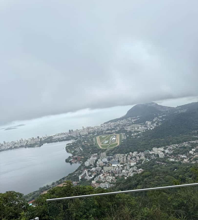BEST LOCAL FRIEND FOREVER - Customized Tour with a Carioca - Pickup and languages keep the day simple