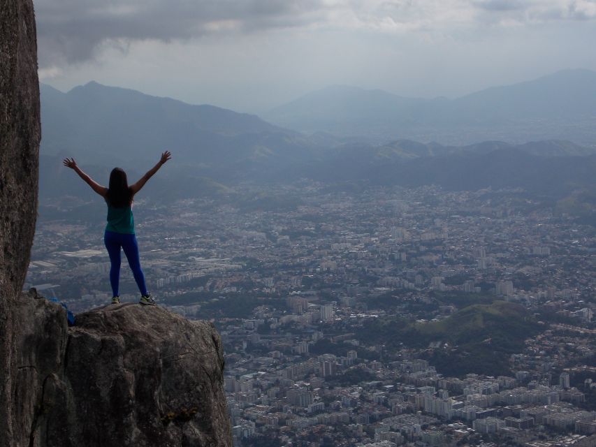 Bico do Papagaio Guided Hiking Tour in the Tijuca Forest - Reaching the 989-meter Bico do Papagaio