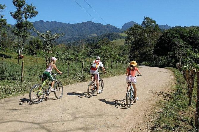Bike rental BY PARATY TOURS - What the equipment and insurance add