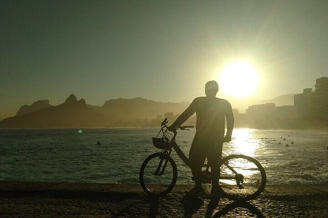 Bike Tour Of Rio – Beaches and Lagoon - Leblon and the Viewpoint Ride