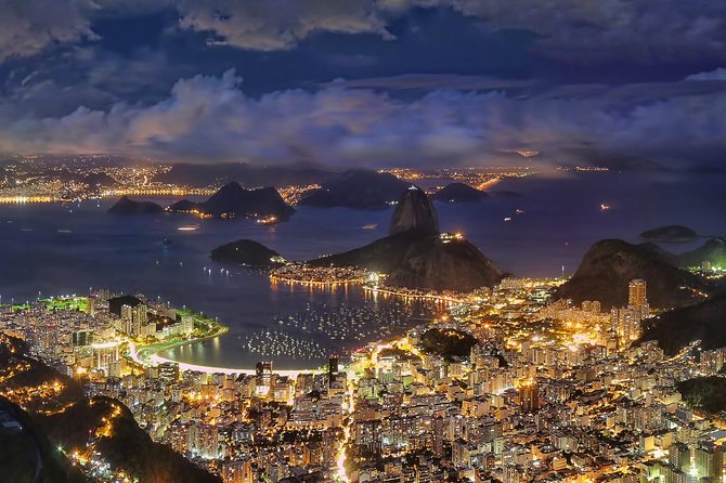 Boat Party by Night in Rio de Janeiro Admission & Transfer - The party atmosphere and the midnight drink cutoff
