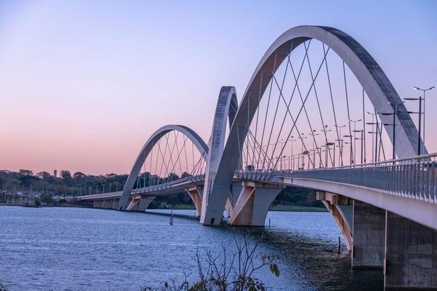 Brasilia : Private Custom Tour with a Local Guide - What three hours can realistically cover