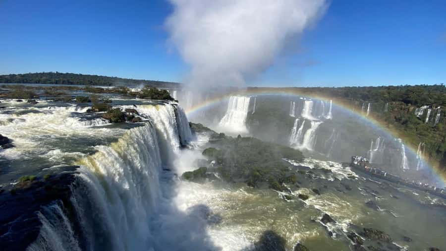 Brazil & Argentina: Iguazu Falls Both Sides in One Day - Pickup in Foz do Iguaçu or Puerto Iguazú