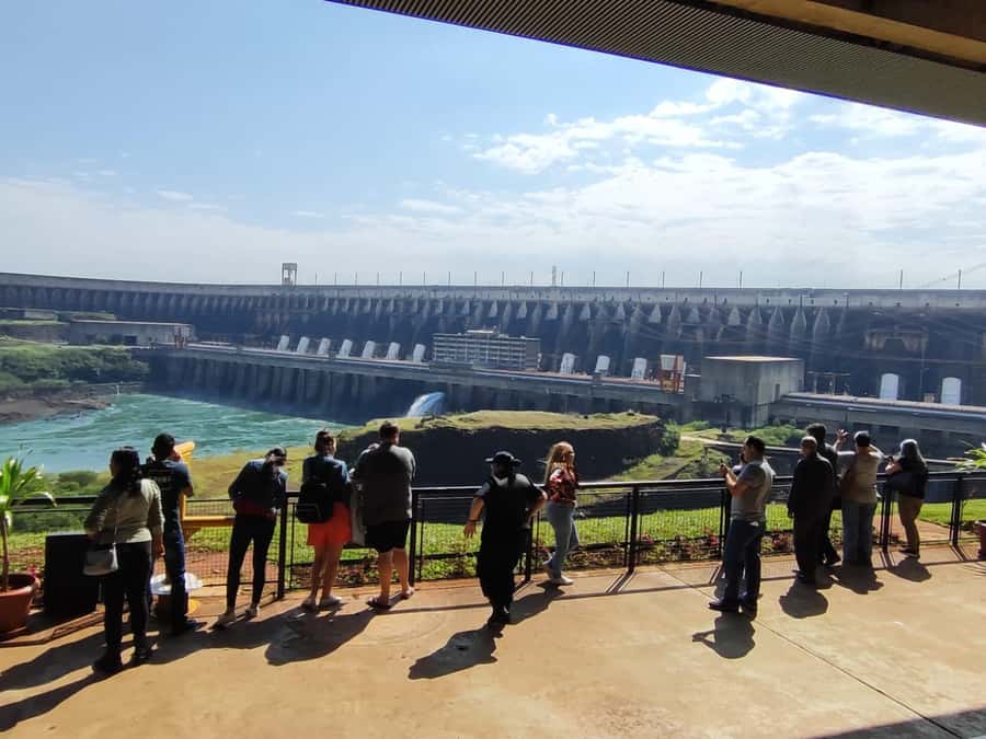 Brazilian Falls, Bird Park and Itaipu Dam - Key points at a glance