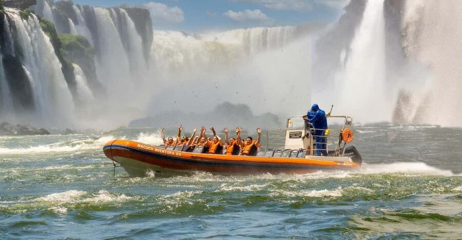 Brazilian Falls & Macuco Safari: transfer with ticket - Brazilian Falls delivers the big views