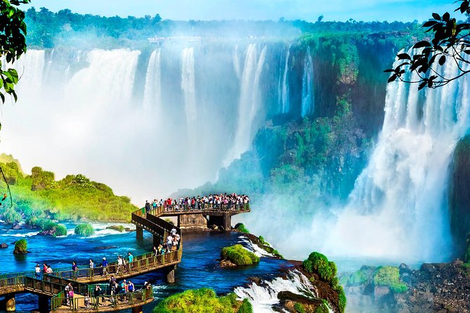 Brazilian Falls with Ticket and Transport (Foz do Iguaçu) - Entering Iguaçu National Park with a guide