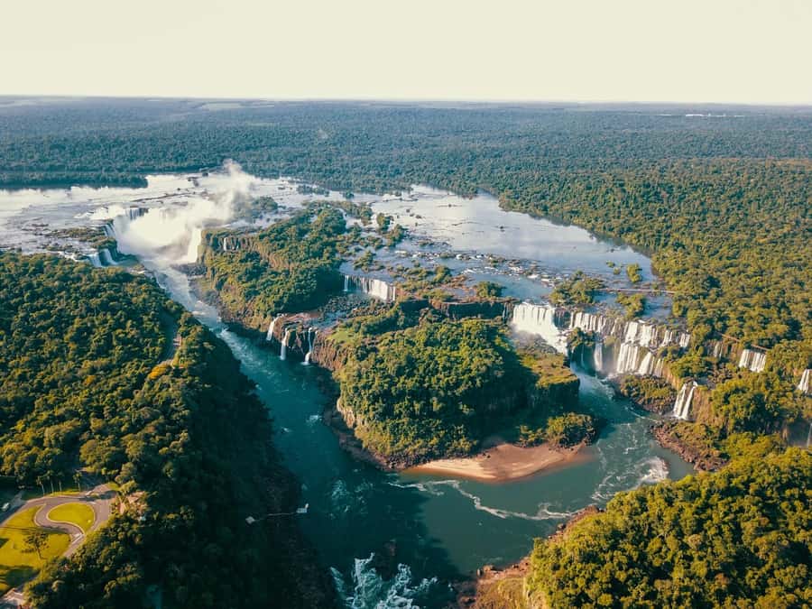 Brazilian Iguassu Falls,Bird park Boat Safari all tickets - Who should book this experience?