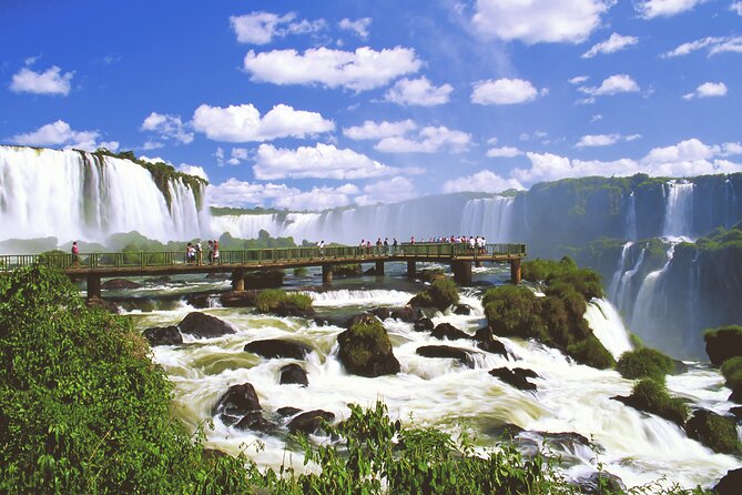 Brazilian Iguazu Falls - A practical way to reach Brazil’s side of Iguazu Falls