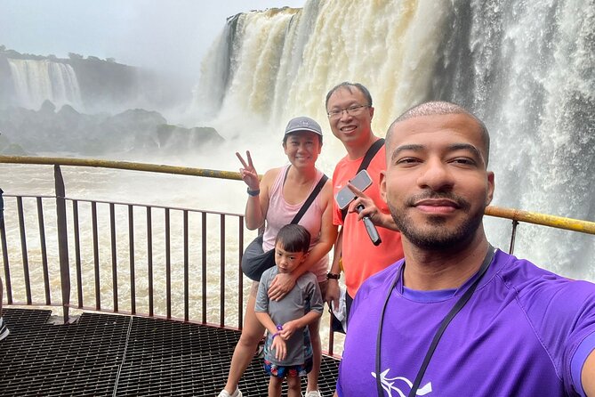 Brazilian Side of the Cataratas and Parque Das Aves with tickets - Starting at 9:00 am with a shared vehicle
