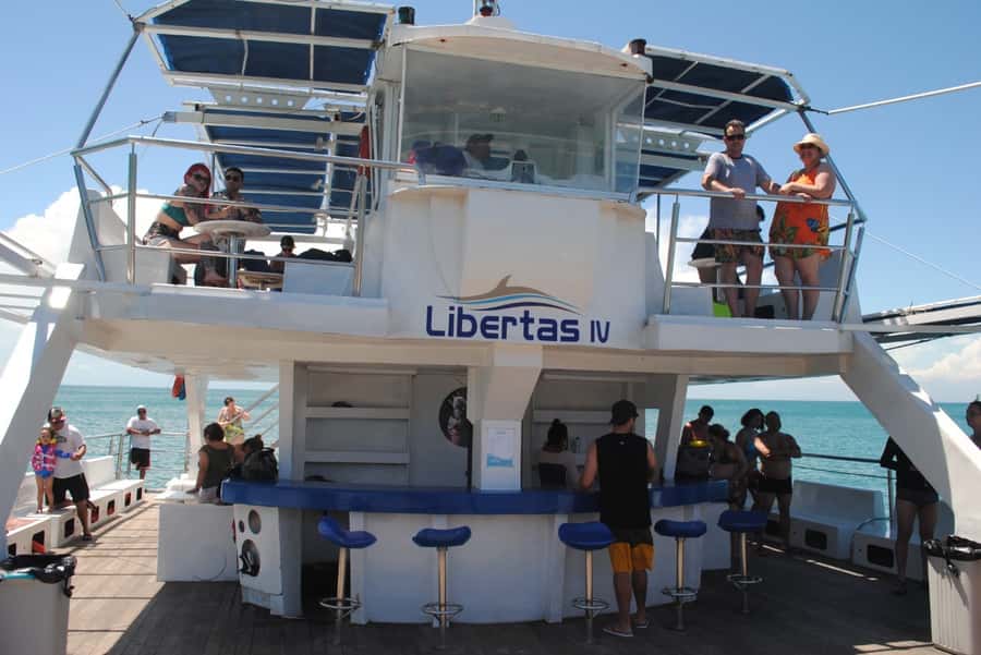Búzios: Catamaran Boat Tour - Moças, Manguinhos, and the final stop at Tartaruga