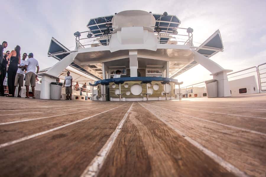 Búzios: Catamaran Boat Tour - Is $30 a fair price?