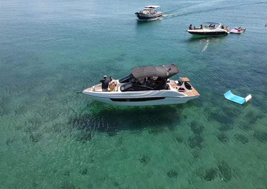 Búzios: Speedboat tour of 2 islands and 11 beaches - João Fernandes and João Fernandinho add two more swim stops