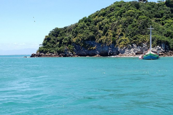 Buzios with Boat Tour and Lunch - João Fernandes and the first coastal stop