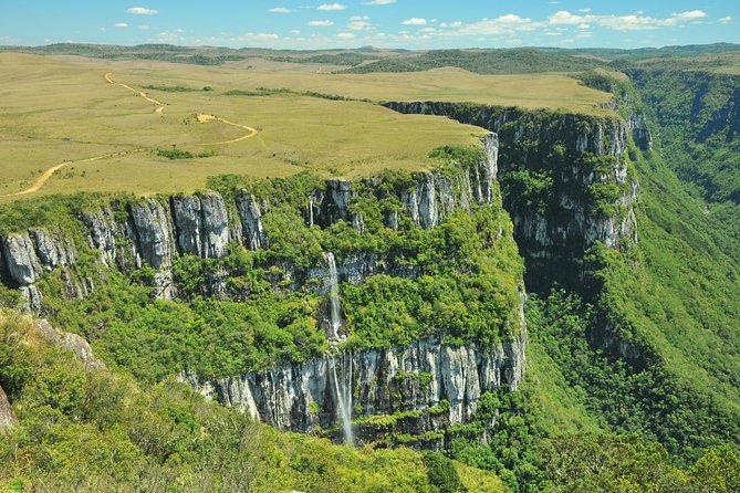 Canyon Adventure: Trail & Picnic Experience at Itaimbezinho - Leaving Gramado at 7:30 a.m.