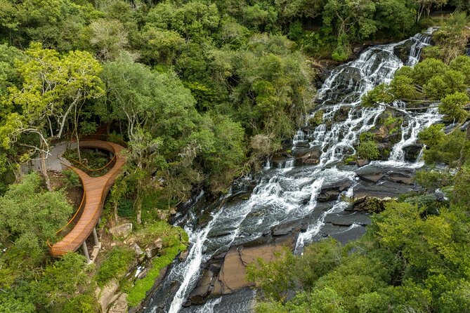 Caracol Park ticket - Sabor e Flor Restaurant brings a local cooking detail