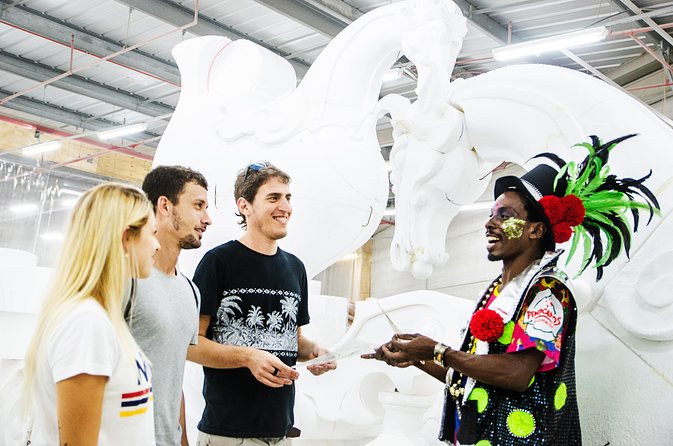 Carnaval Experience: Backstage Tour at Samba City with Cocktail - Finding the smaller tent at Cidade do Samba