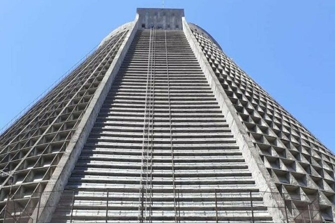 Christ the Redeemer and City Tour - Metropolitan Cathedral of Saint Sebastian: a quick look inside