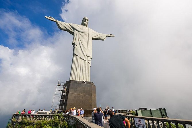 Christ the Redeemer Trail x Lage Park - Starting at Parque Lage in Jardim Botânico