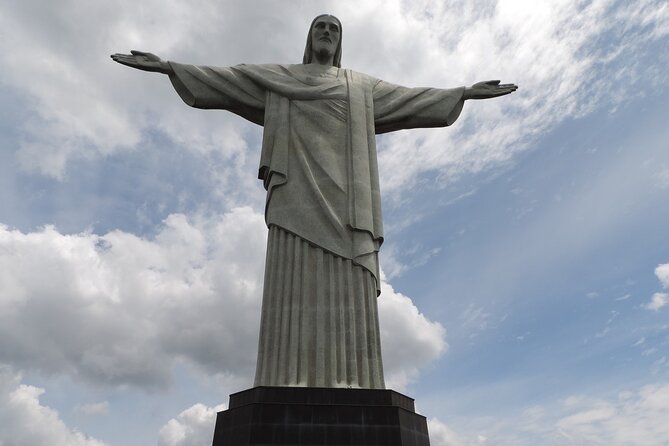 City Tour of Rio de Janeiro con ingressi e pranzo - Copacabana and Ipanema show Rio at street level