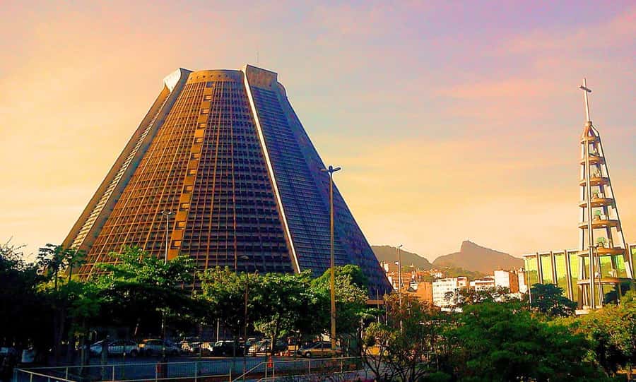 City Tour Rio de Janeiro - Lunch is convenient, but budget for drinks