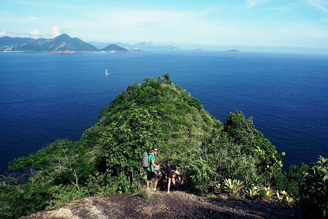 Climb Sugarloaf: A Thrilling Adventure to Rio’s Postcard Peak - Why this Sugarloaf route feels different